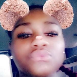 Meet your Posher, Iyneshia